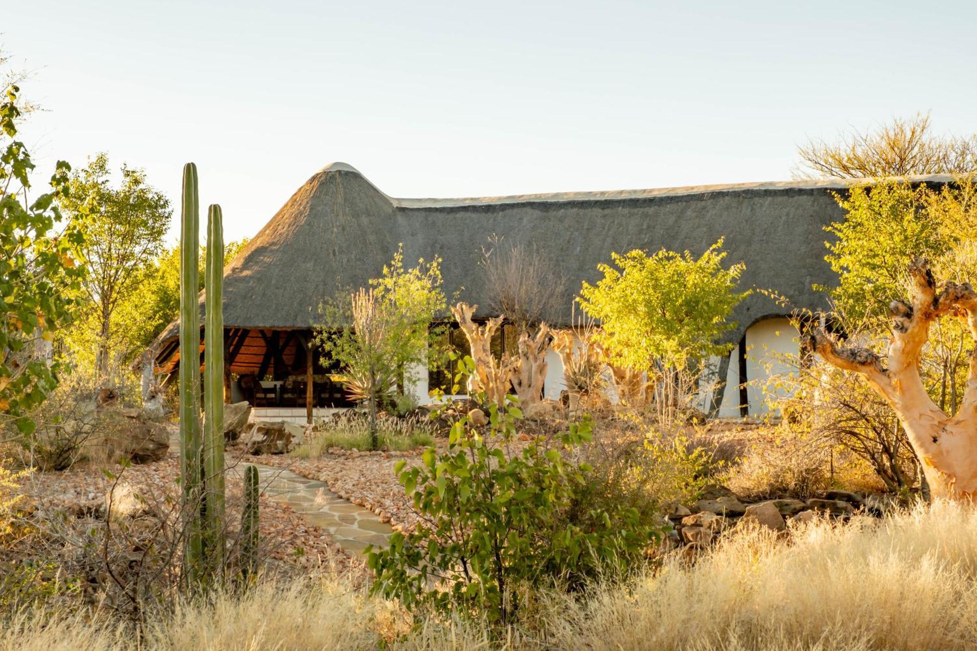 Ohorongo Safari Lodge Kamanjab Exterior foto